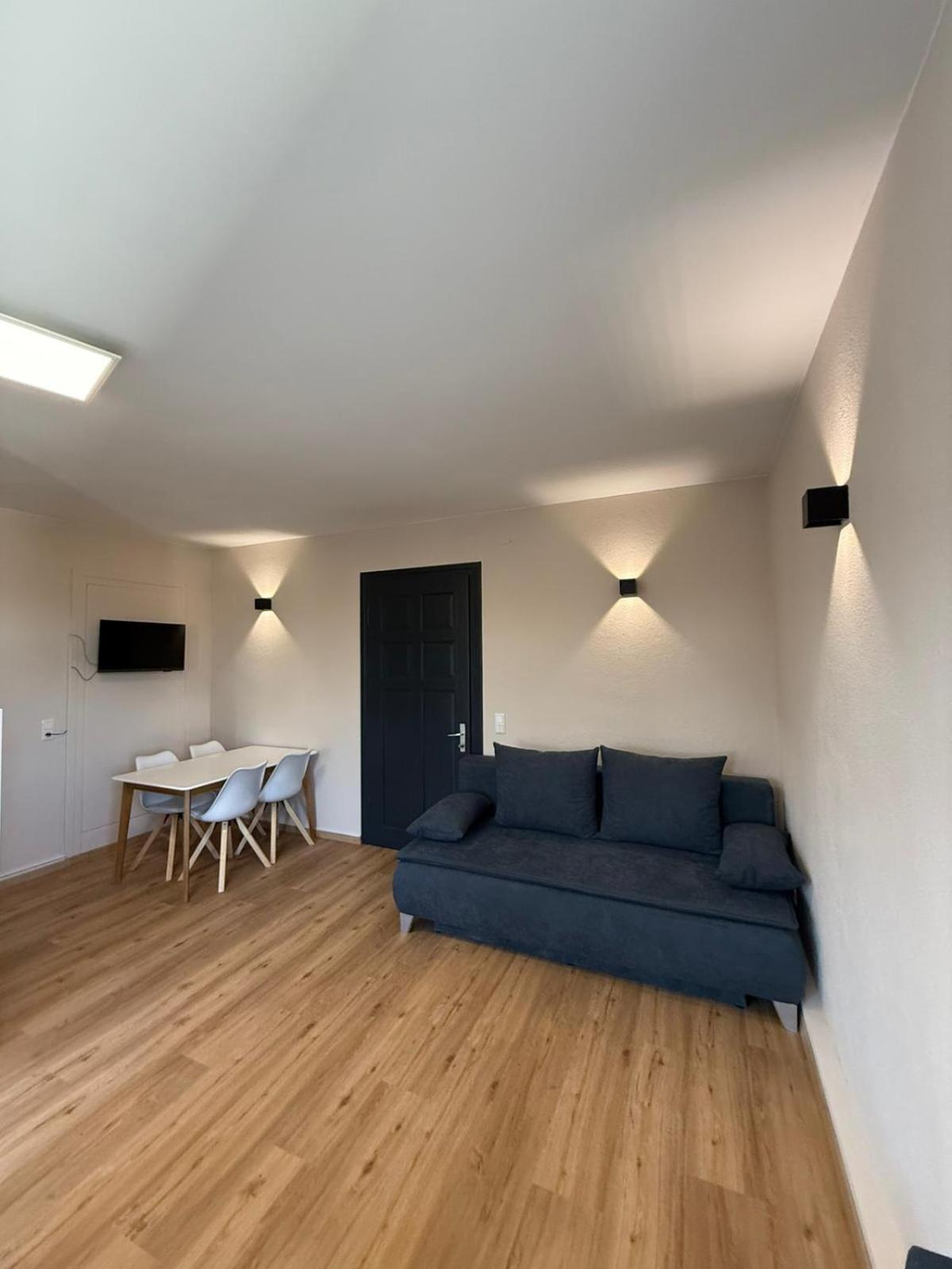 Crown Living Villa Blumenau Studios, Smarttv, Parkplatz Lustenau Extérieur photo