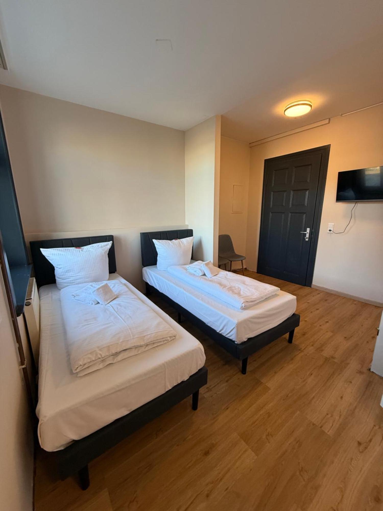 Crown Living Villa Blumenau Studios, Smarttv, Parkplatz Lustenau Extérieur photo