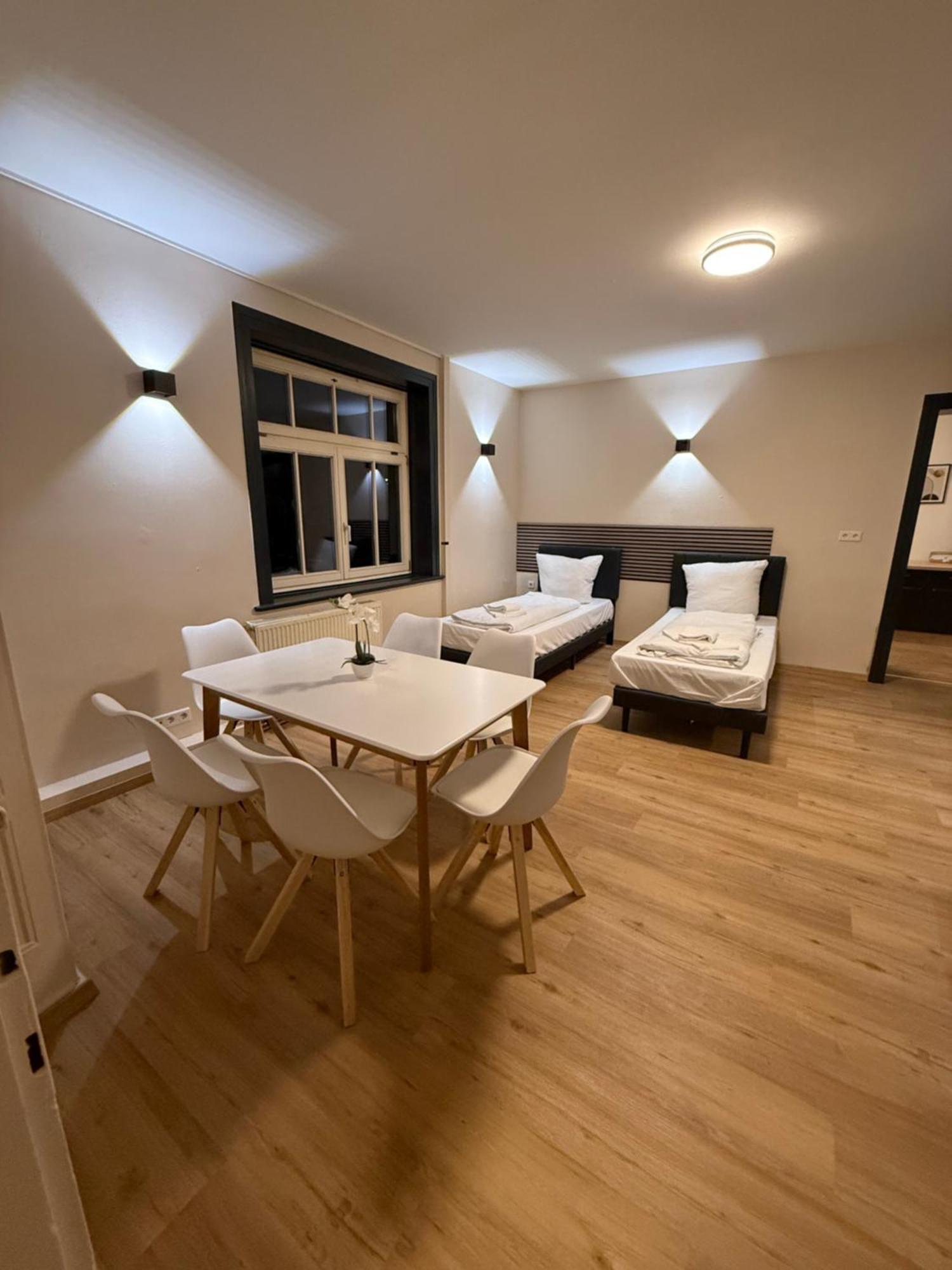 Crown Living Villa Blumenau Studios, Smarttv, Parkplatz Lustenau Extérieur photo