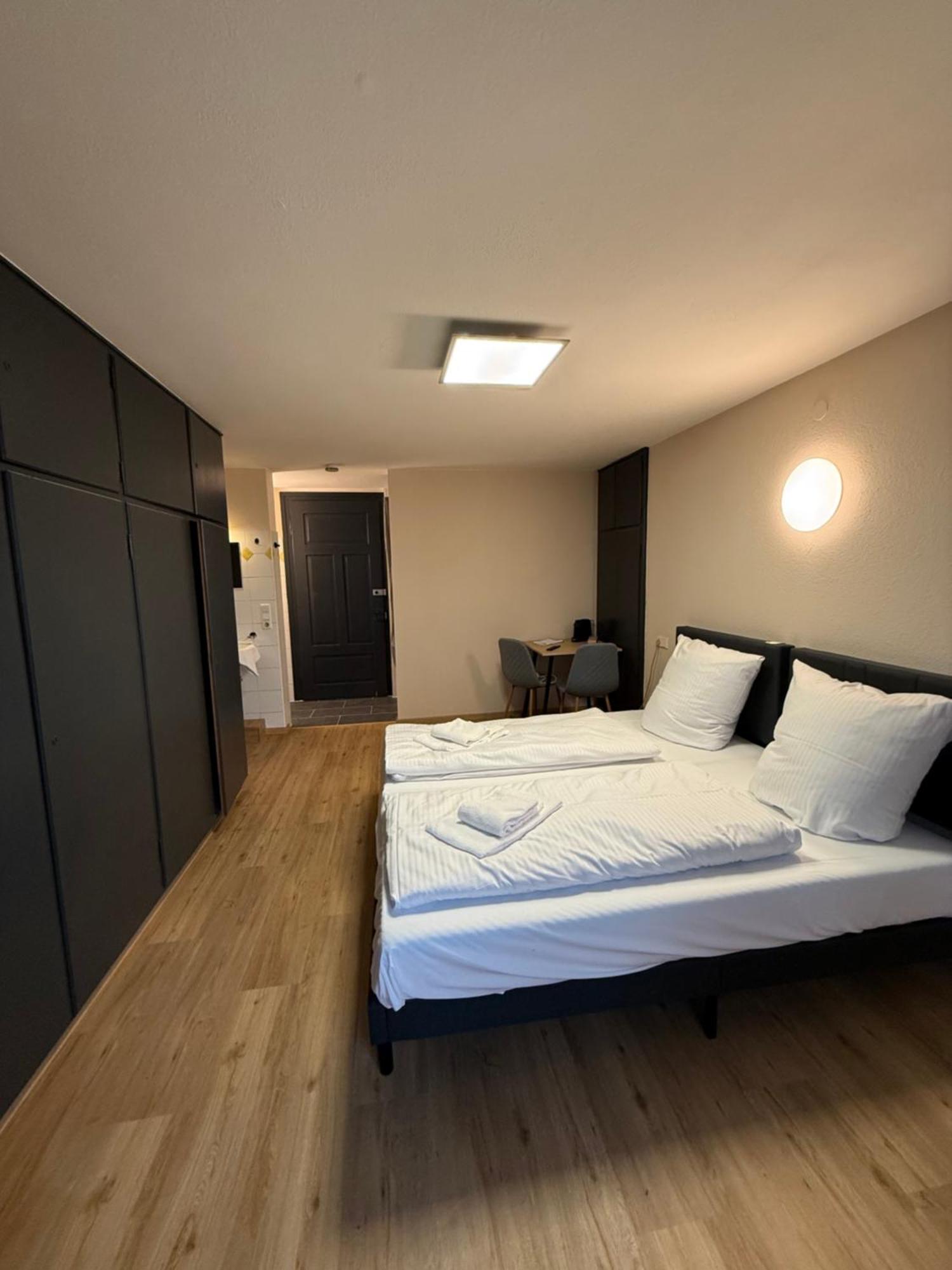 Crown Living Villa Blumenau Studios, Smarttv, Parkplatz Lustenau Extérieur photo