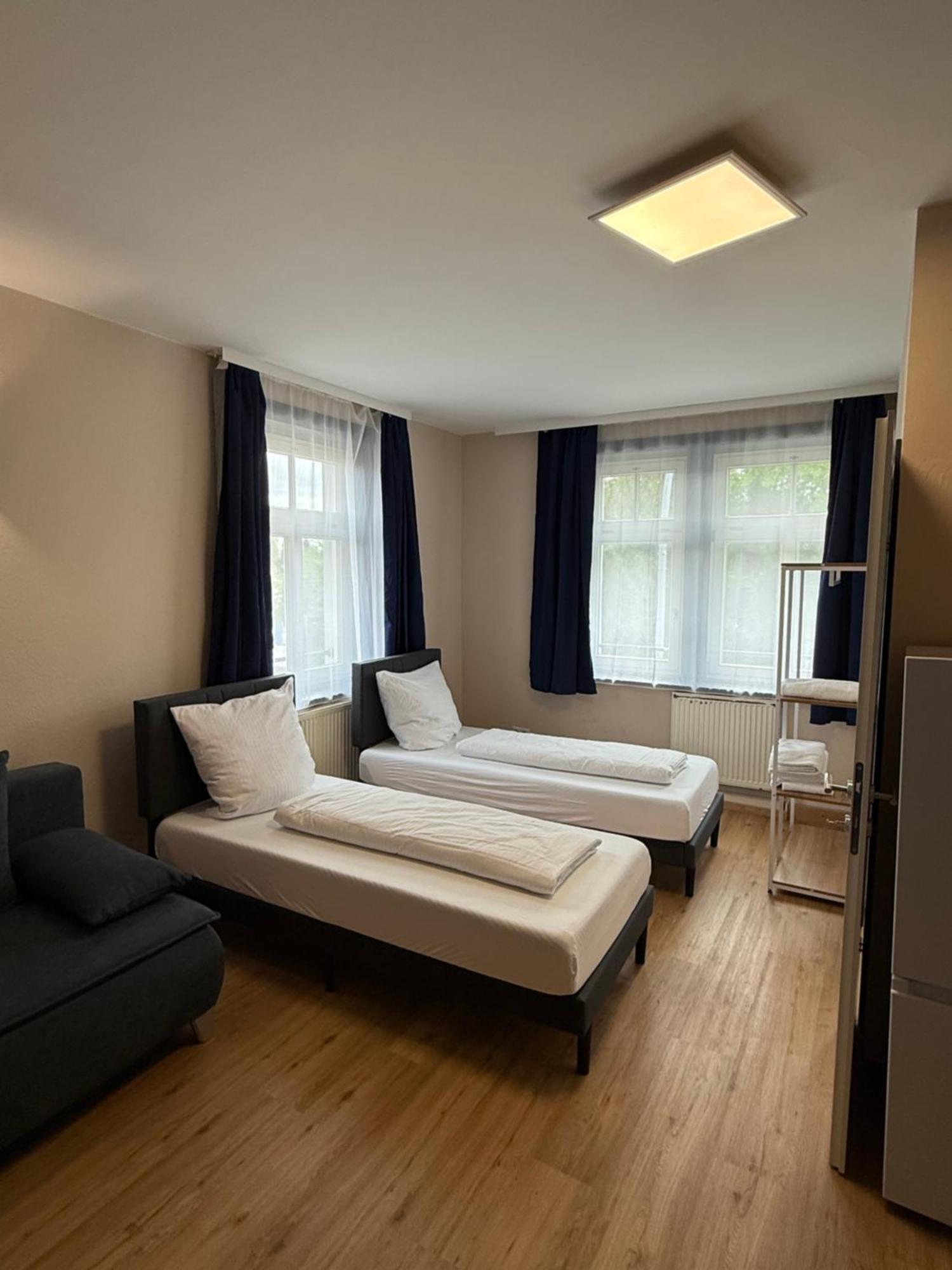Crown Living Villa Blumenau Studios, Smarttv, Parkplatz Lustenau Extérieur photo