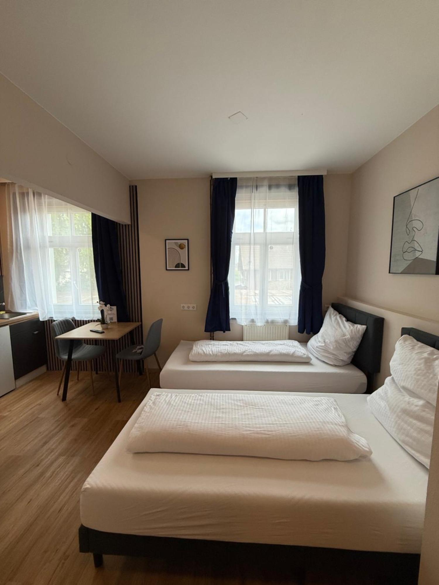 Crown Living Villa Blumenau Studios, Smarttv, Parkplatz Lustenau Extérieur photo